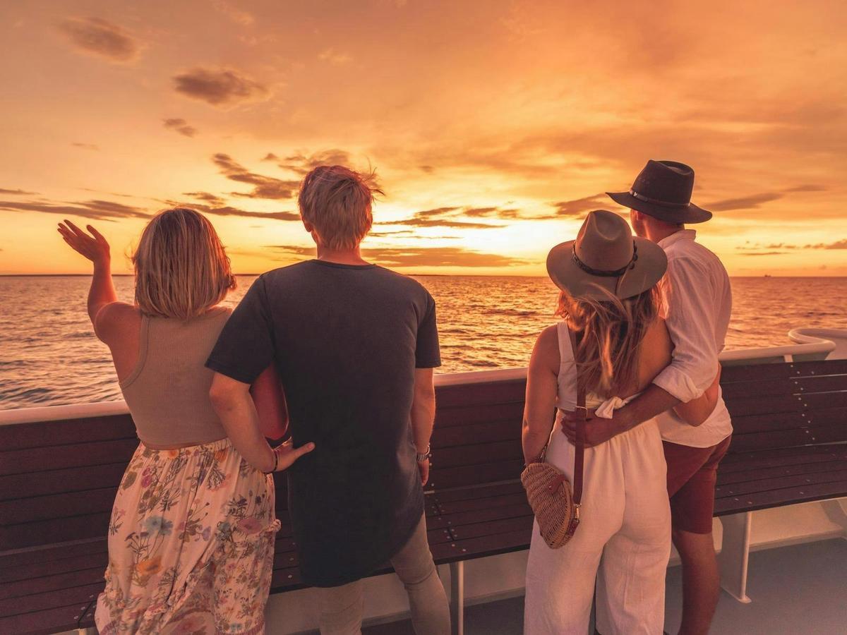 Gaze and Graze Sunset Cruise