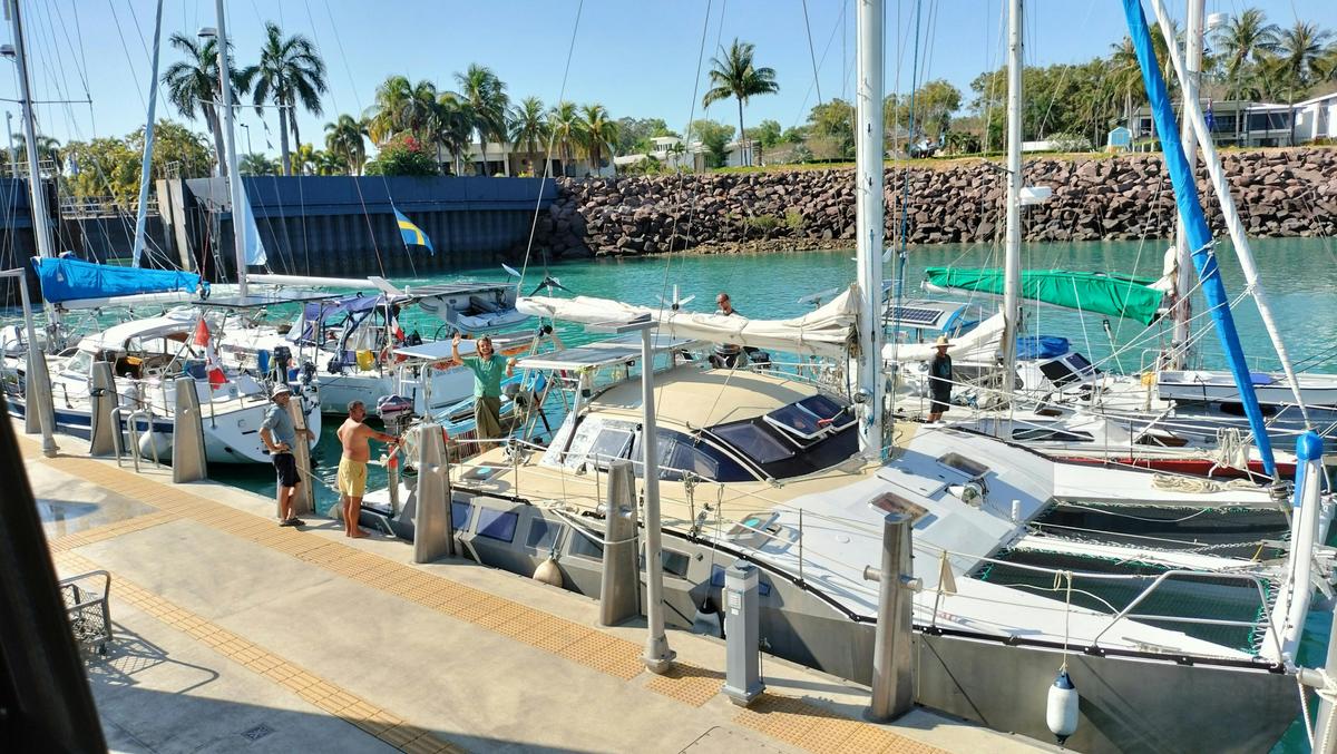 A busy day at the height of the season, yachts clearing in and out of the Marina. Buon voyage!