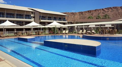 Crowne Plaza Alice Springs Lasseters