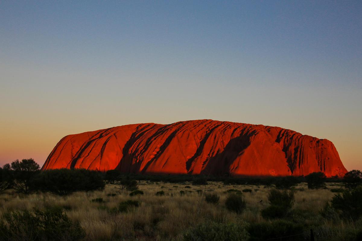 1 Day Uluru & Sunset BBQ - Start & End in Ayers Rock