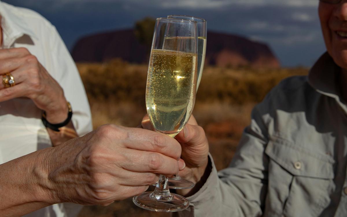 1 Day Uluru & Sunset BBQ - Start & End in Ayers Rock