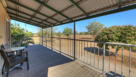 Standard Elevated Studio Cabin (Sleeps 2)