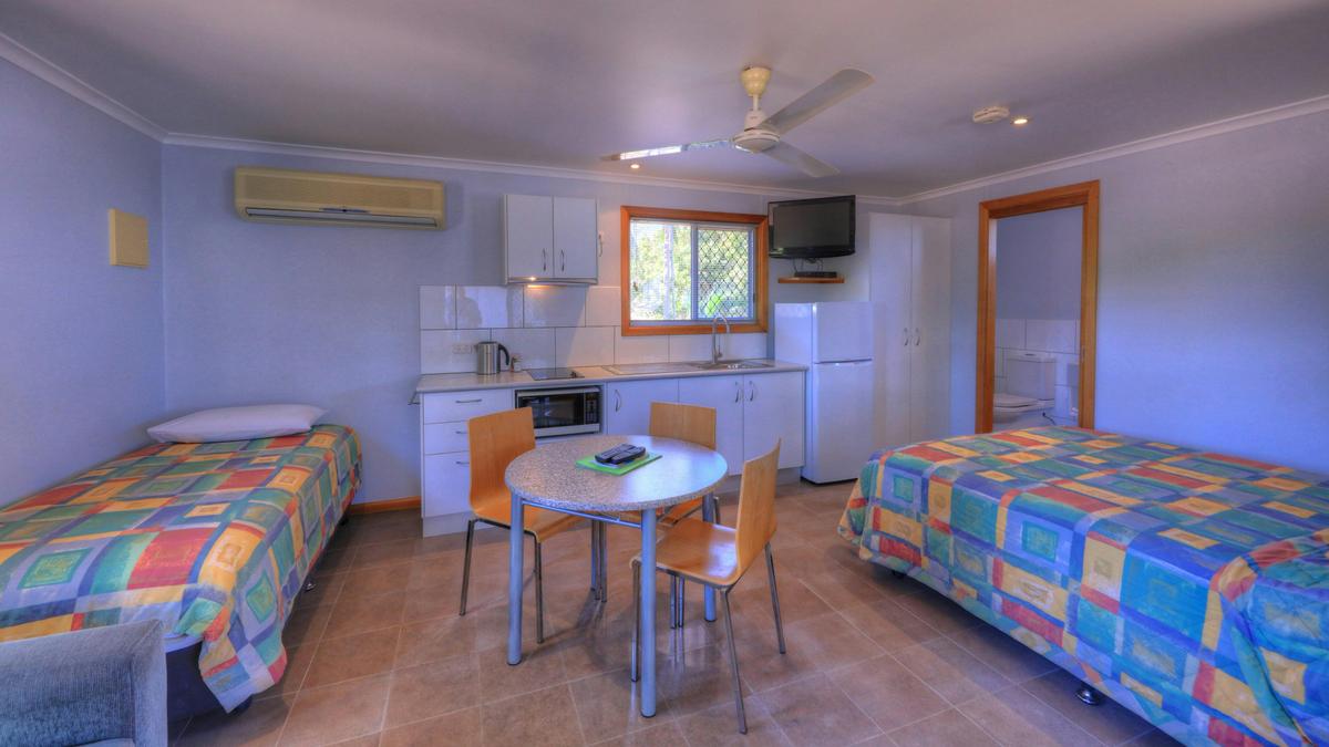 Standard Elevated Studio Cabin (Sleeps 3)