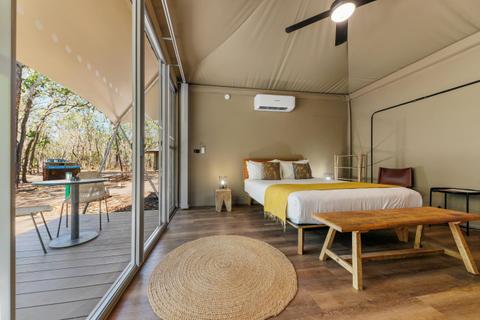 Outback Retreats