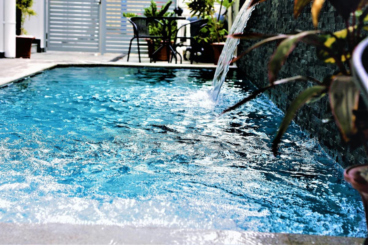 Darwin City Hotel Pools