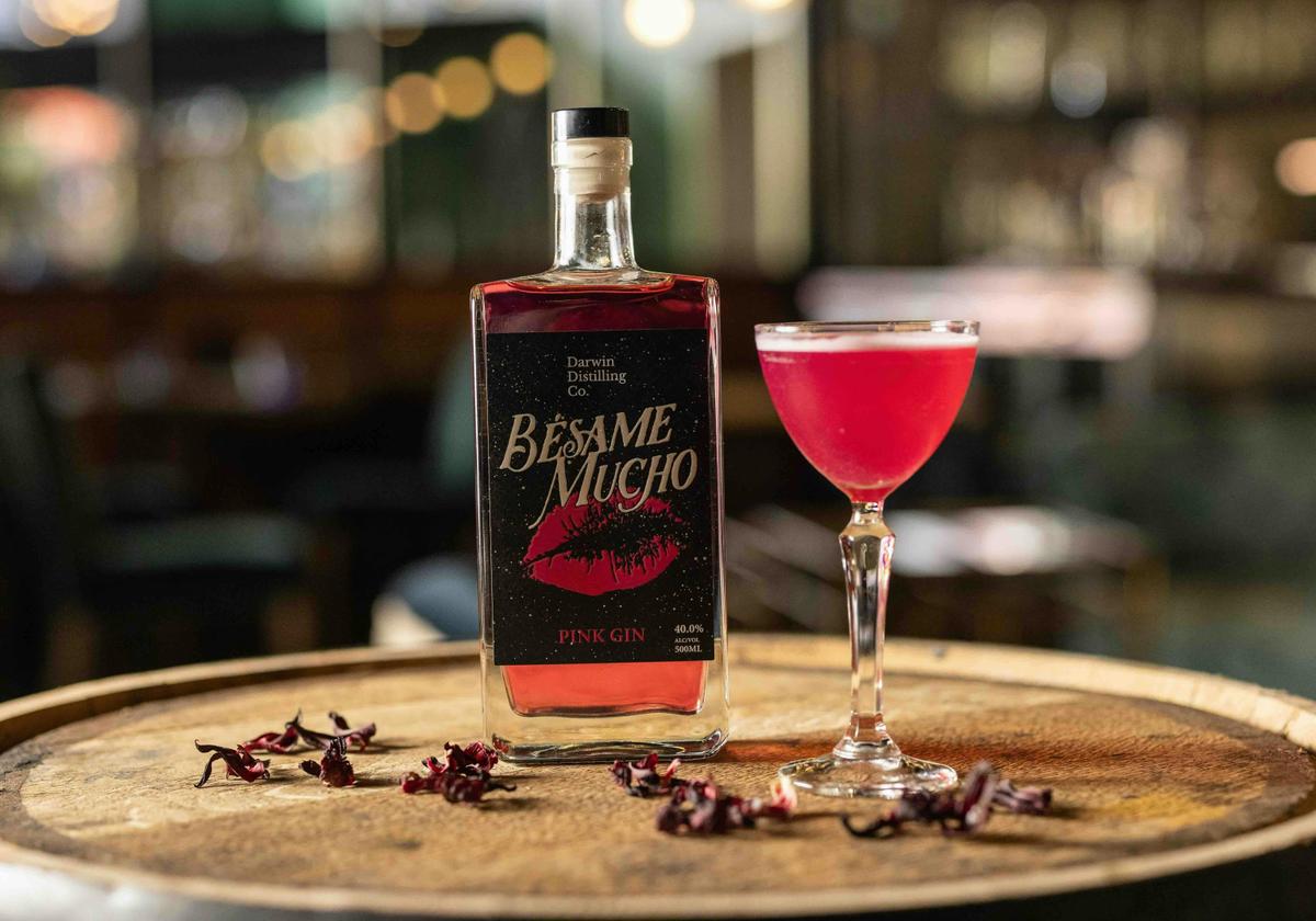 5-Hour Distilleries Tour with Gourmet Meal & Sightseeing