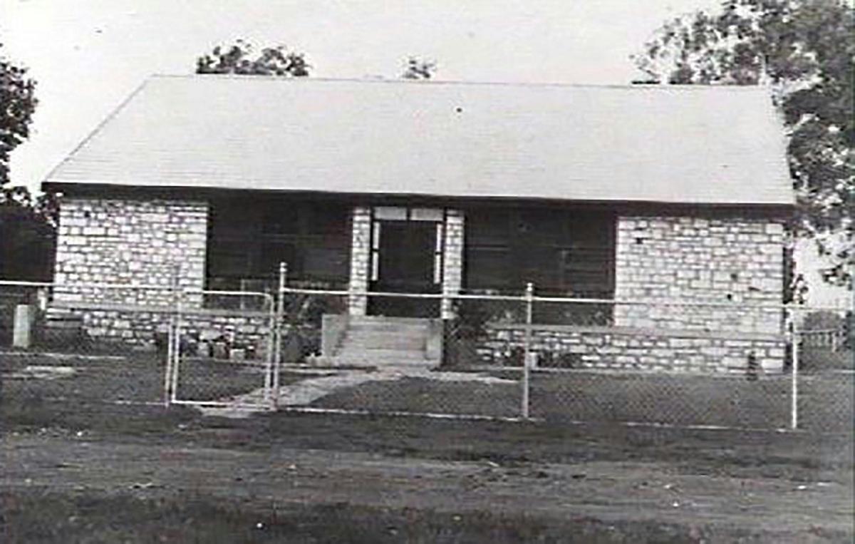 1925 - the cottage constructed by Harold Snell.