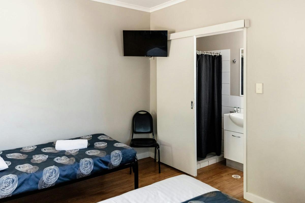Standard Studio Cabin - Sleeps 4