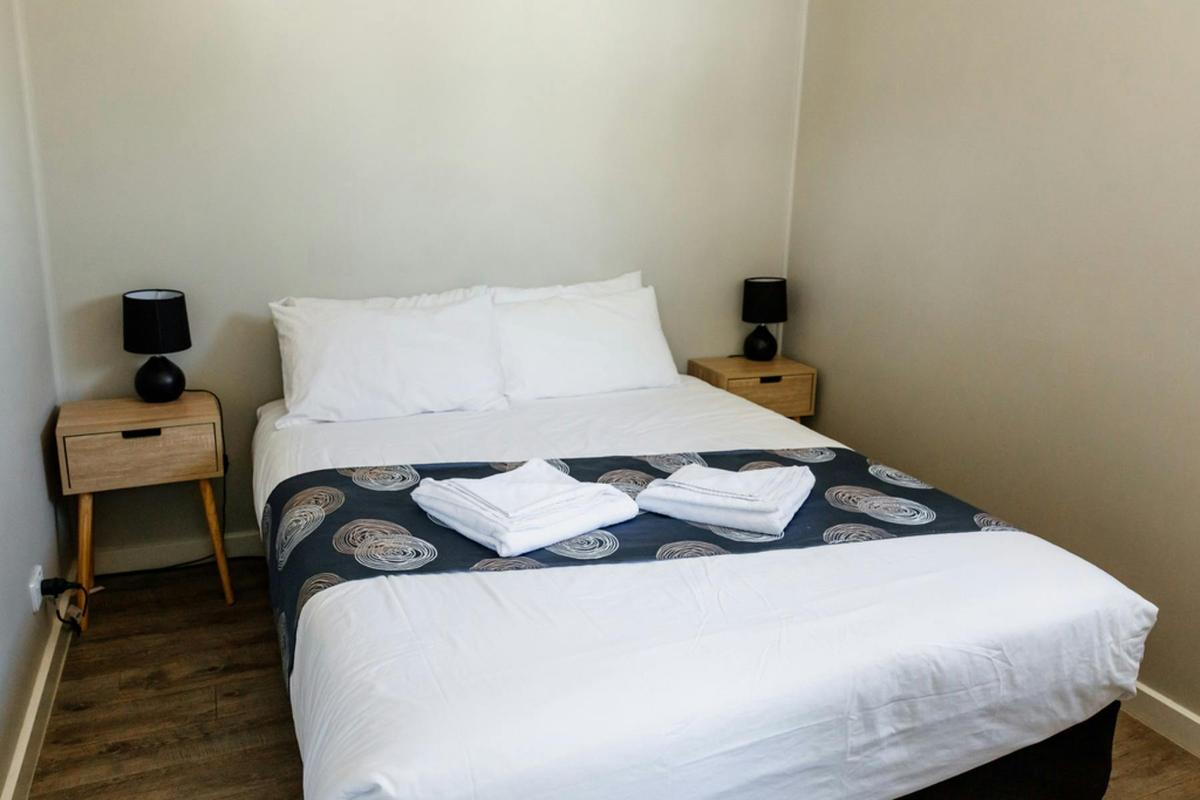 Superior 1 Bedroom Cabin - Sleeps 2
