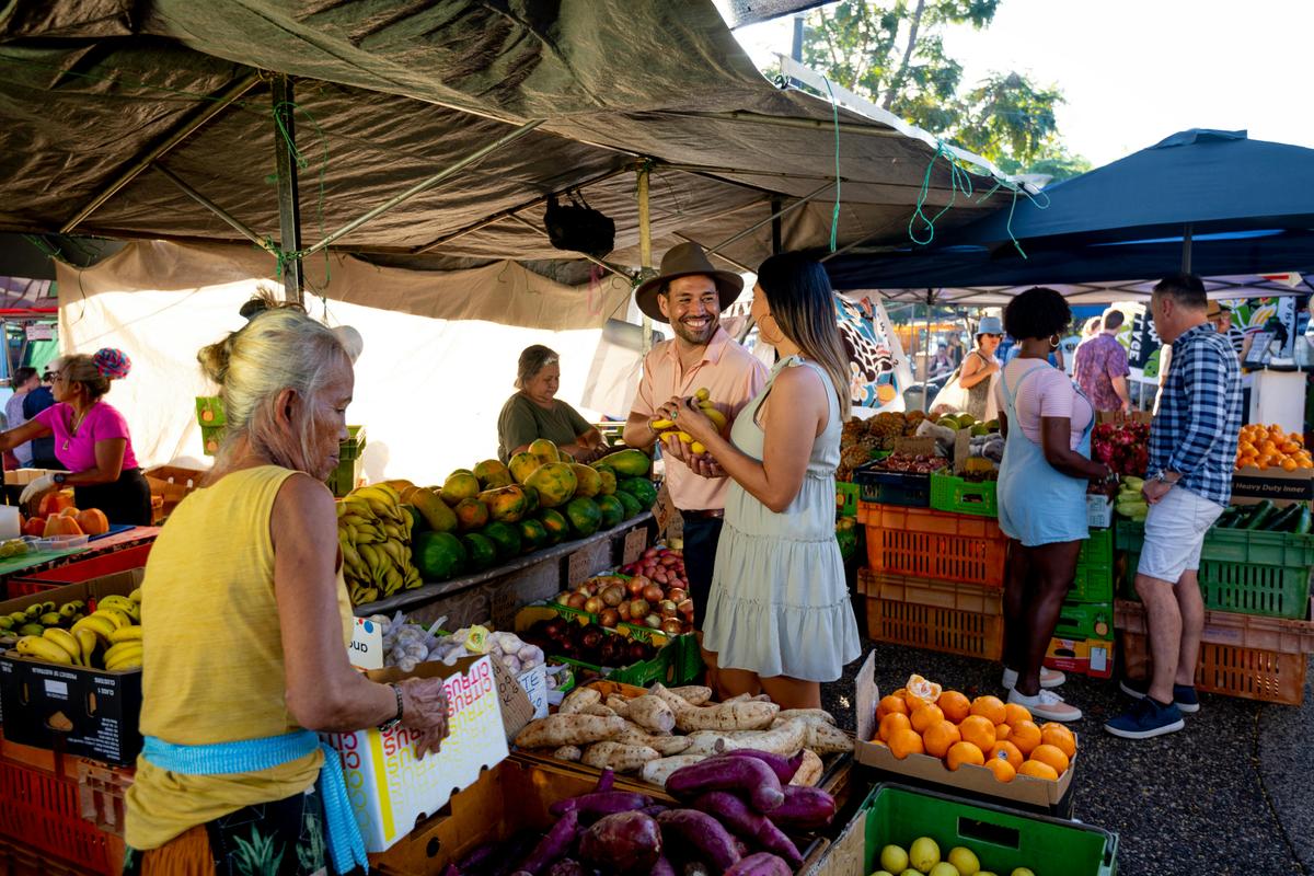Couple at Parap Markets, Darwin