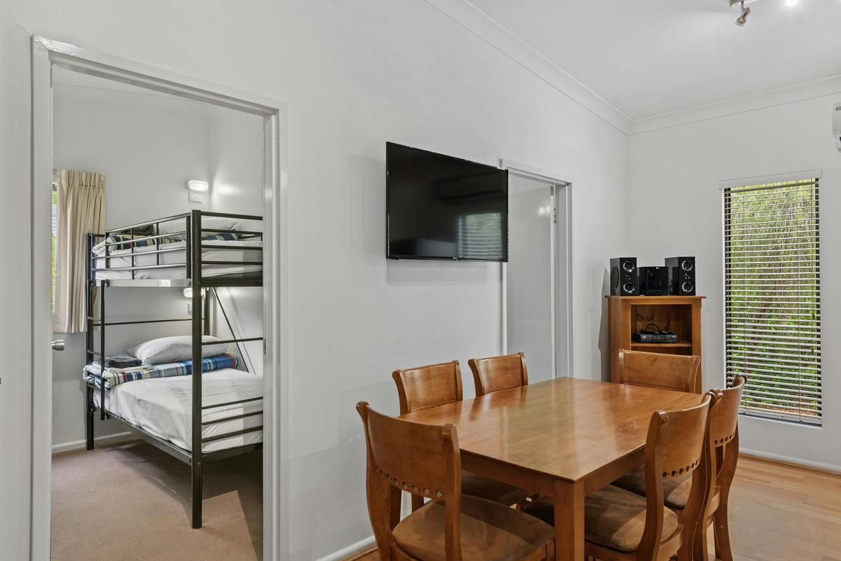 Deluxe 2 Bedroom Cabin