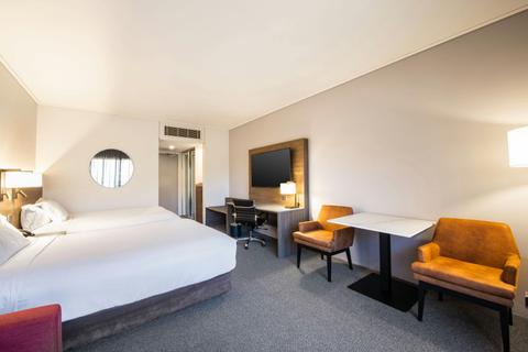 Double Double Deluxe Room