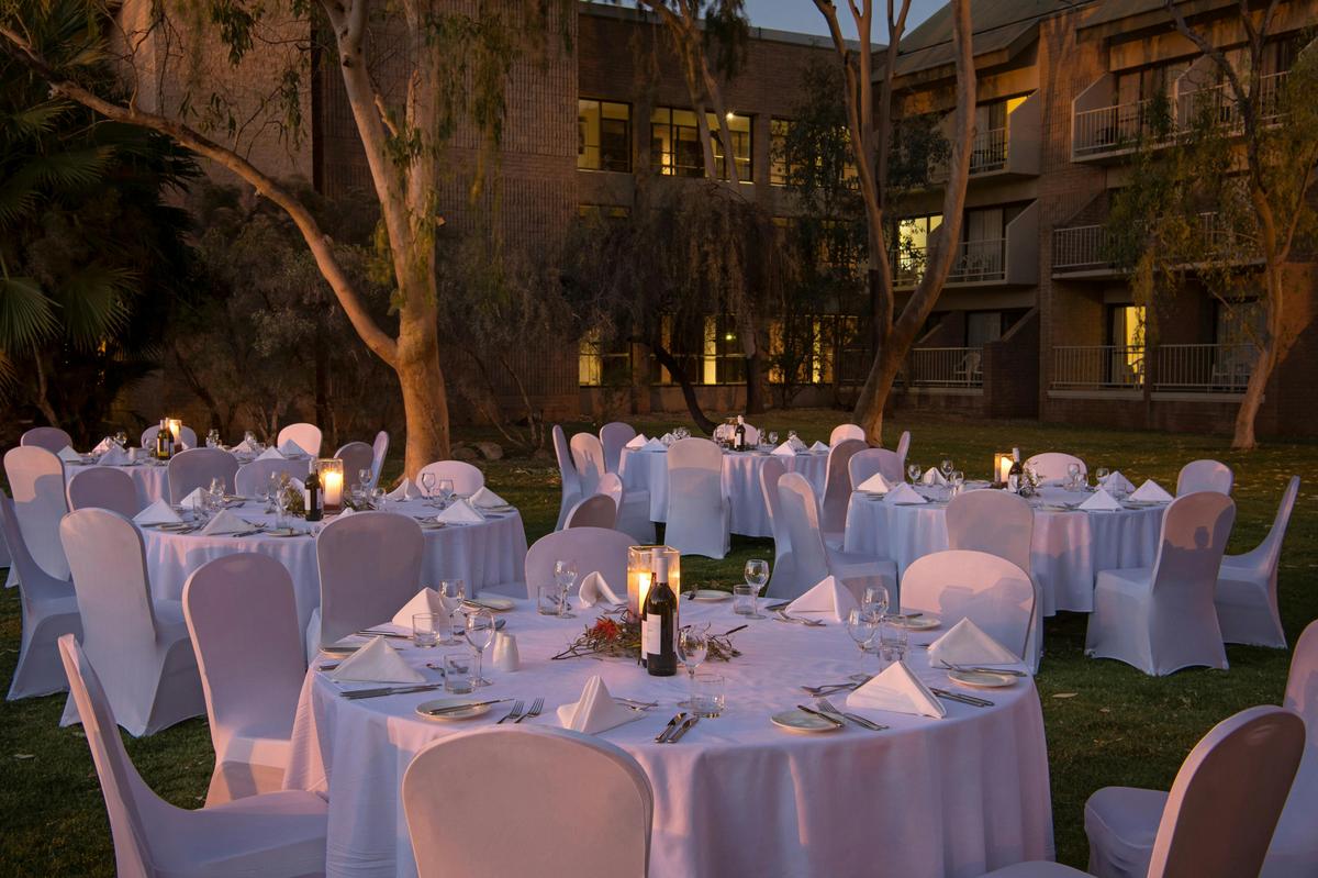 Banquet Poolside