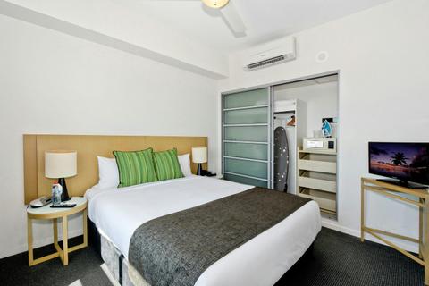 One Bedroom Apartment