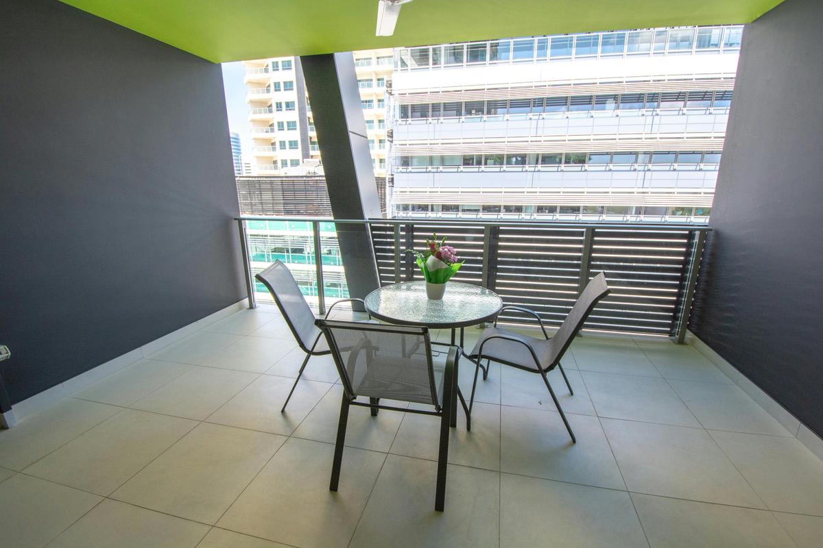 1-Bedroom Apartment