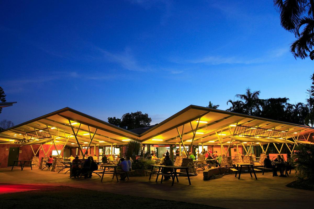 Barra Bar & Bistro