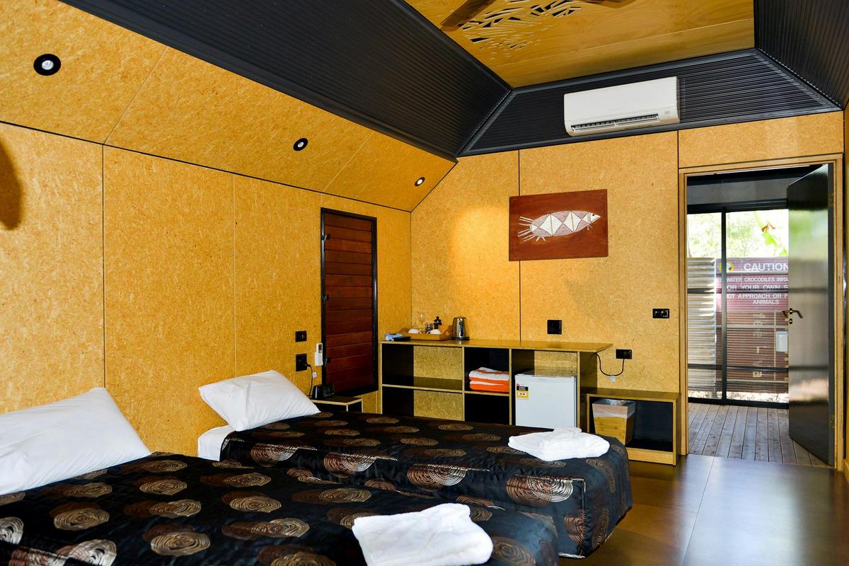 Twin Anbinik Suite with indoor outdoor bathroom