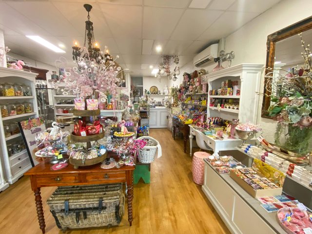 Penny's Sweet Tooth Maclean
