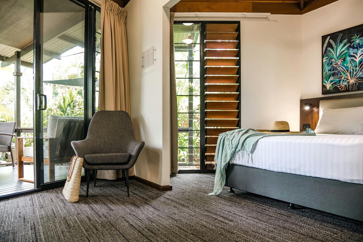 Palms Villa with Outdoor Spa