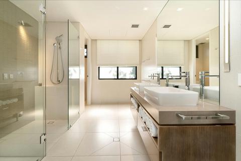 Superior Lagoon Room