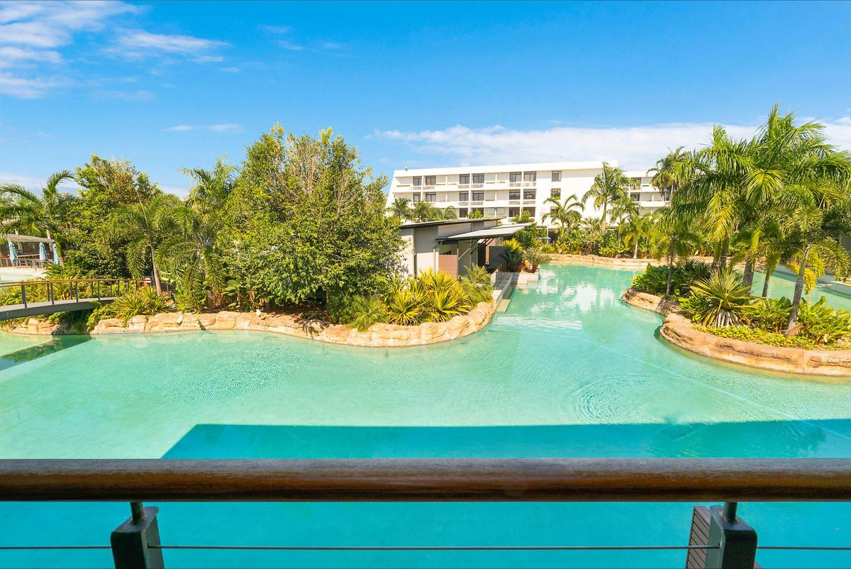 Lagoon Room