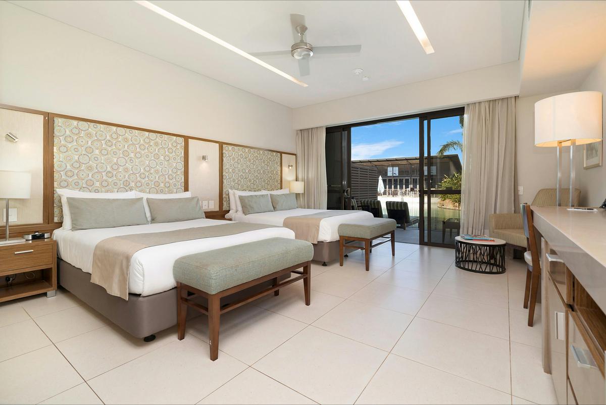 Superior Lagoon Room