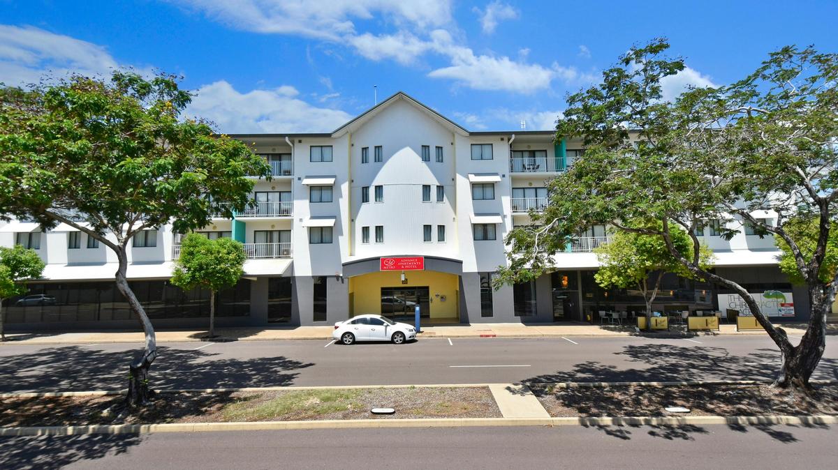 Metro Advance Apartments & Hotel