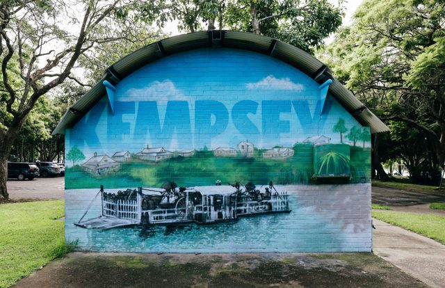 Riverside Park Amenities Block Mural