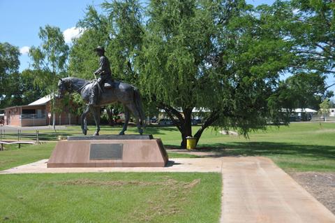 Stockmans Pioneer Memorial Katherine Icon