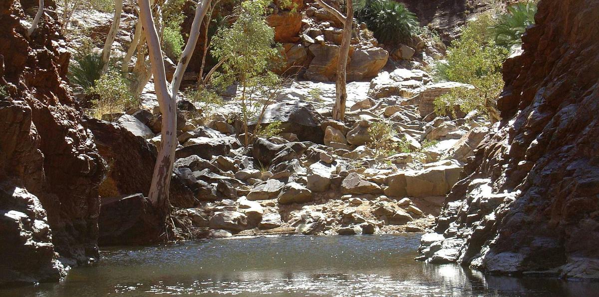 Serpentine Gorge, Alice Springs Area, Northern Territory, Australia