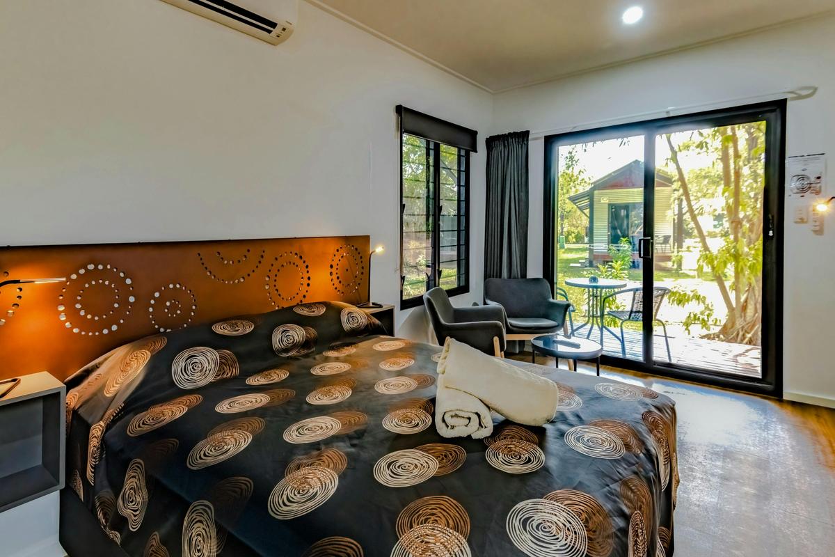 Queen Bungalow