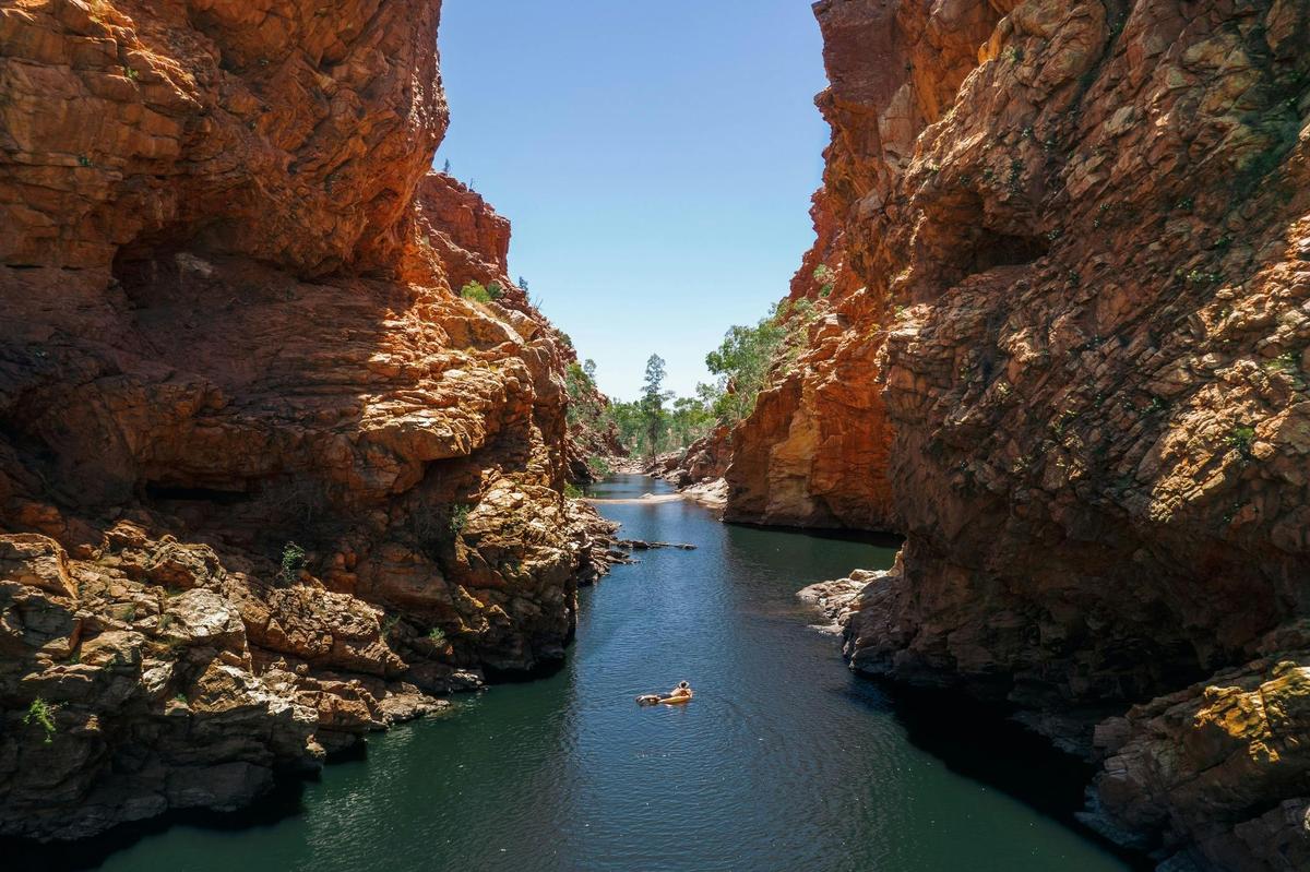 4 Day Uluru Kings Canyon & West MacDonnell Ranges 4WD Adventure - from Yulara (Camping)
