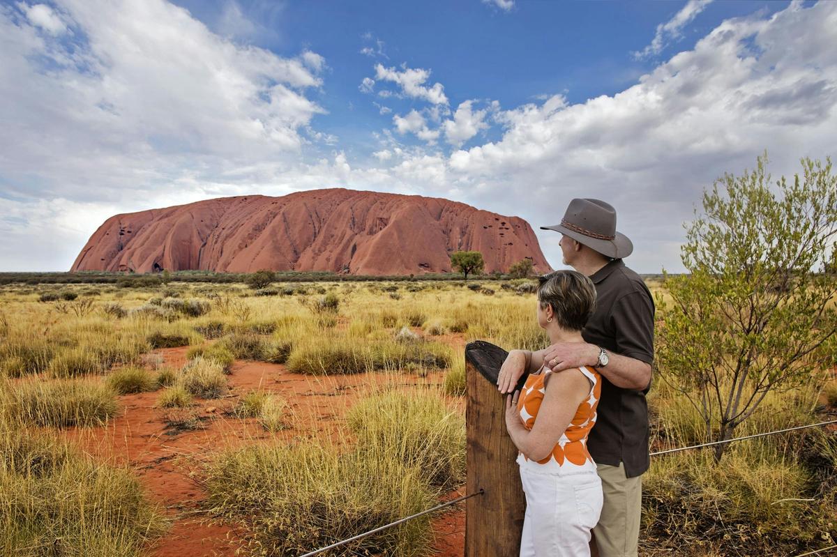4 Day Uluru Kings Canyon & West MacDonnell Ranges 4WD Adventure - from Yulara (Camping)