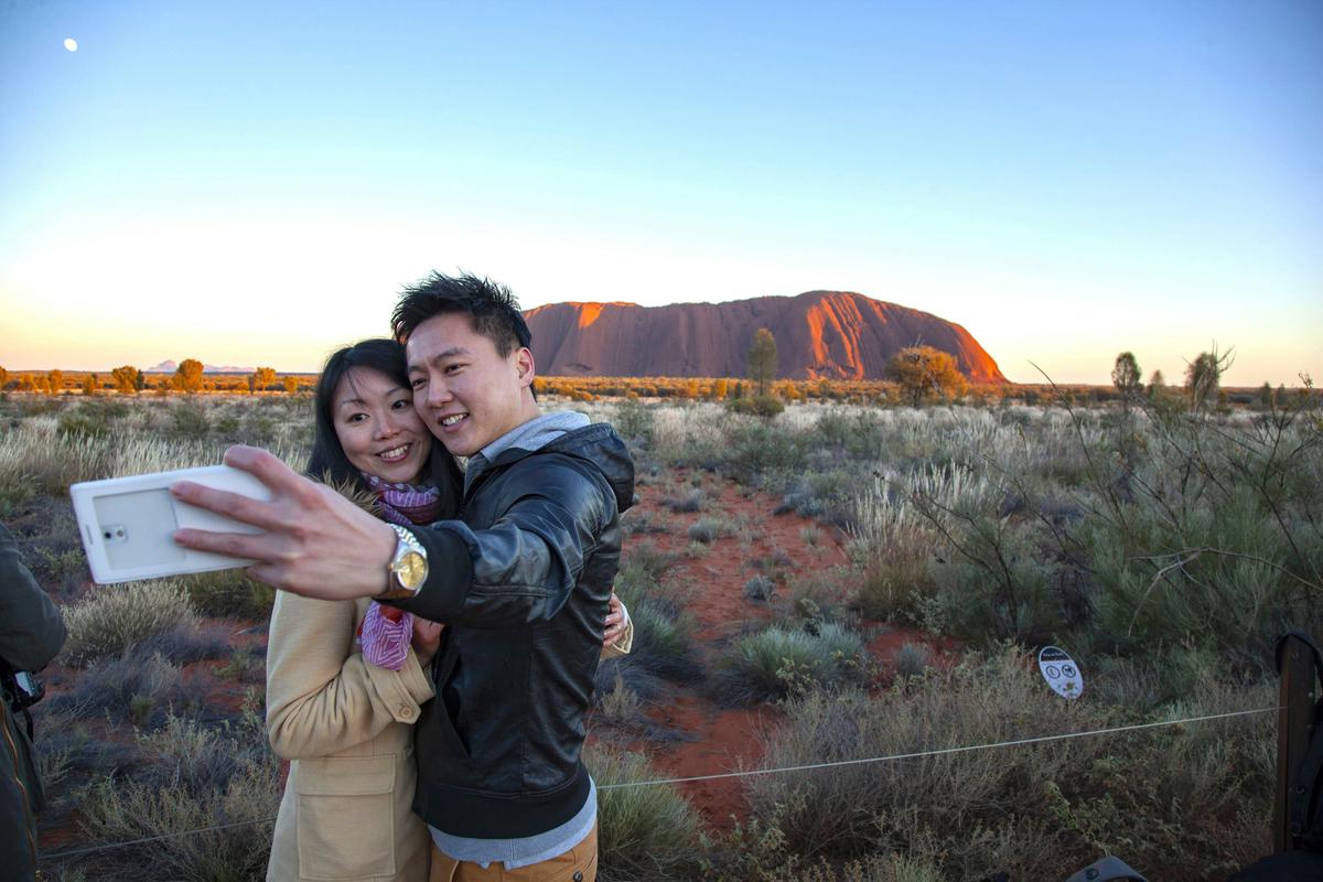 Red Centre Uluru selfie