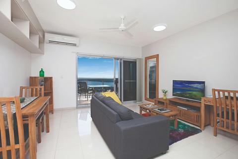 Executive Harbour View Apartment