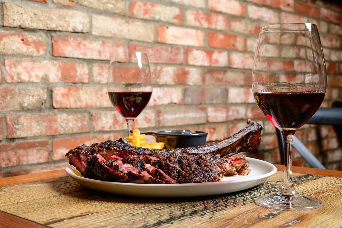 Tomahawk Steak