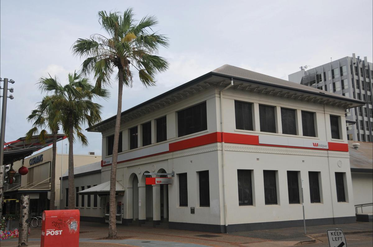 Front façade of the former Bank from the street.