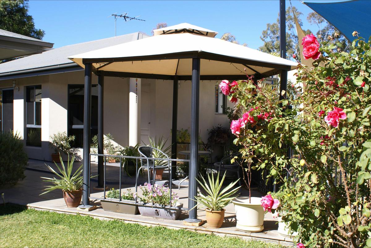 Private Villa - Pet Friendly