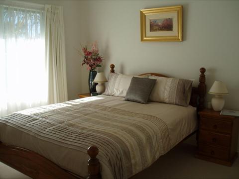 Deluxe Queen Bedroom 1