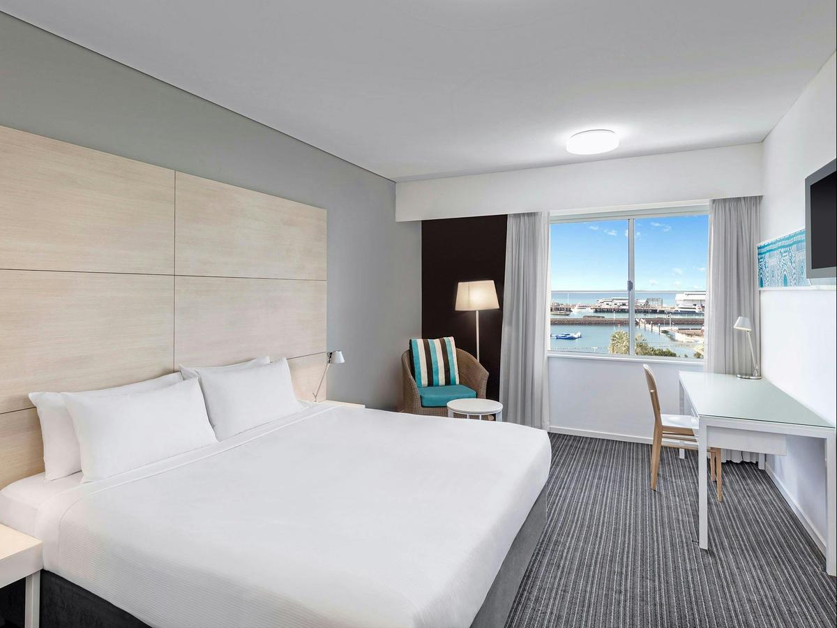 Vibe Hotel Darwin Waterfront King