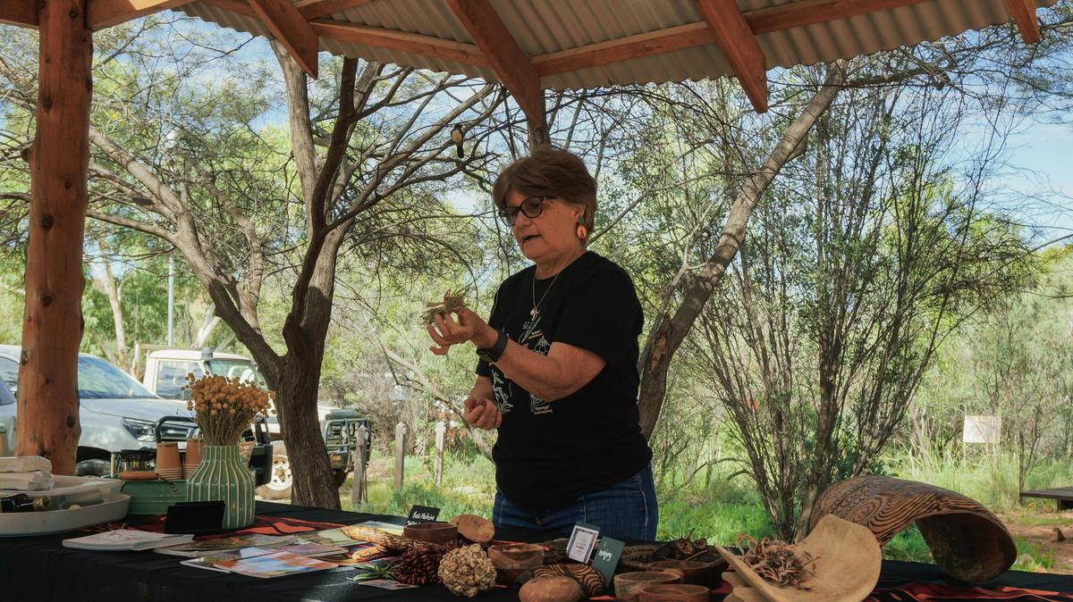 Explore and taste ancient flavours of the Central Desert