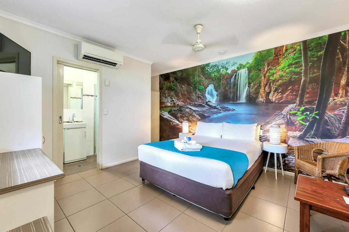 Poolside Room