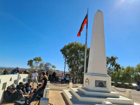Alice Town and Country Half Day Tour - Small Group