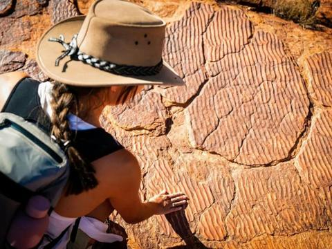 Red Centre & Uluru Explorer