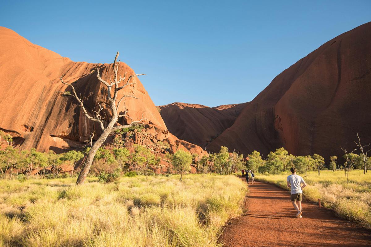 Central Australia & Uluru Family Holiday