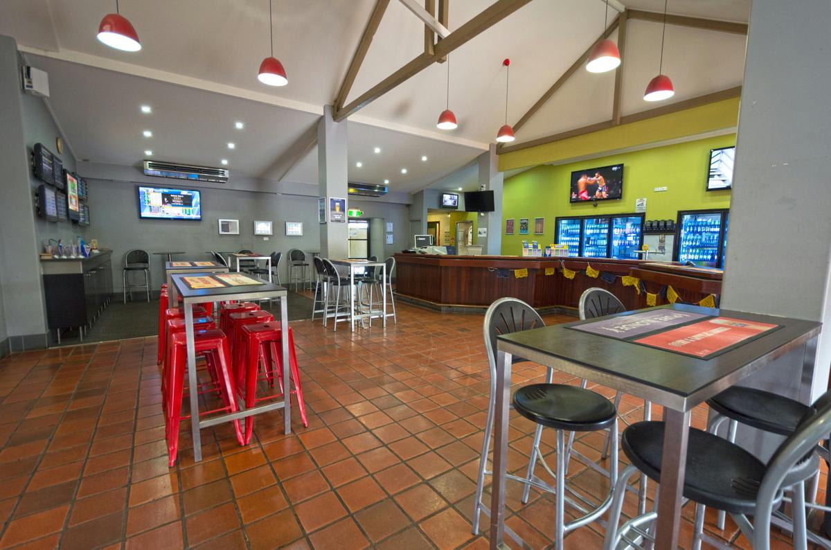 Walkabout Tavern