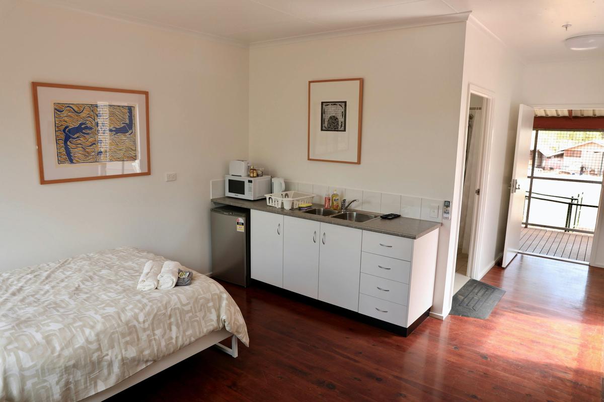 Guest room