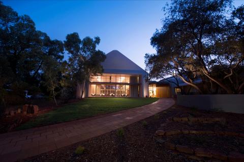 Uluru Meeting Place
