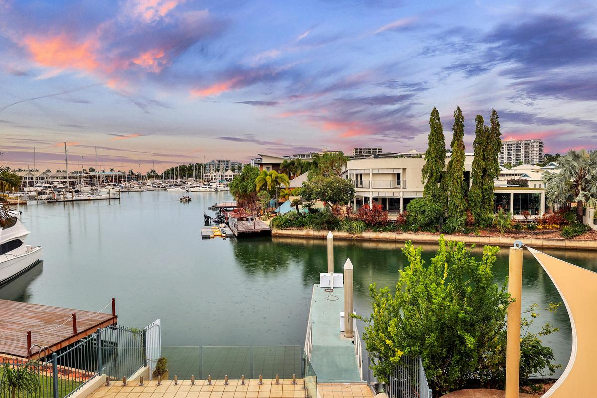 Luxury Vacation Home in Darwin Boat Ramp