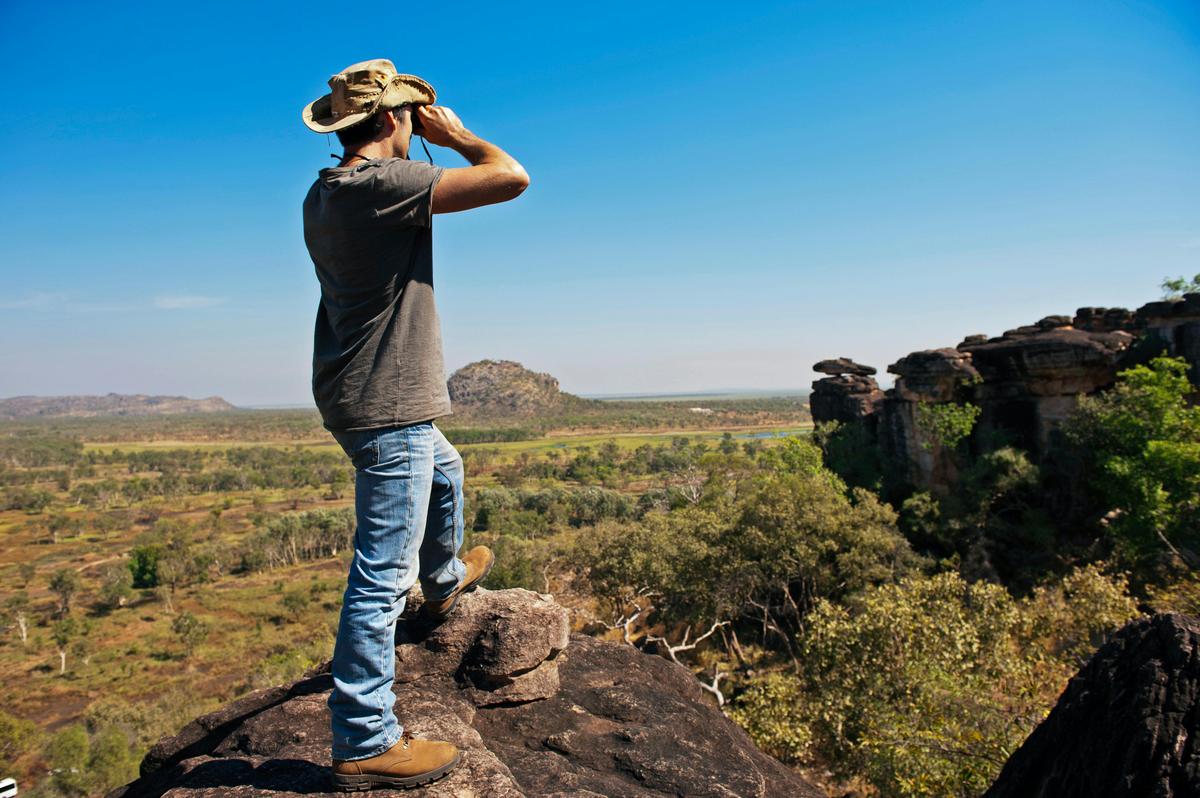 Yingana (the creation mother) Arnhem Land Day Tour - Injalak Hill